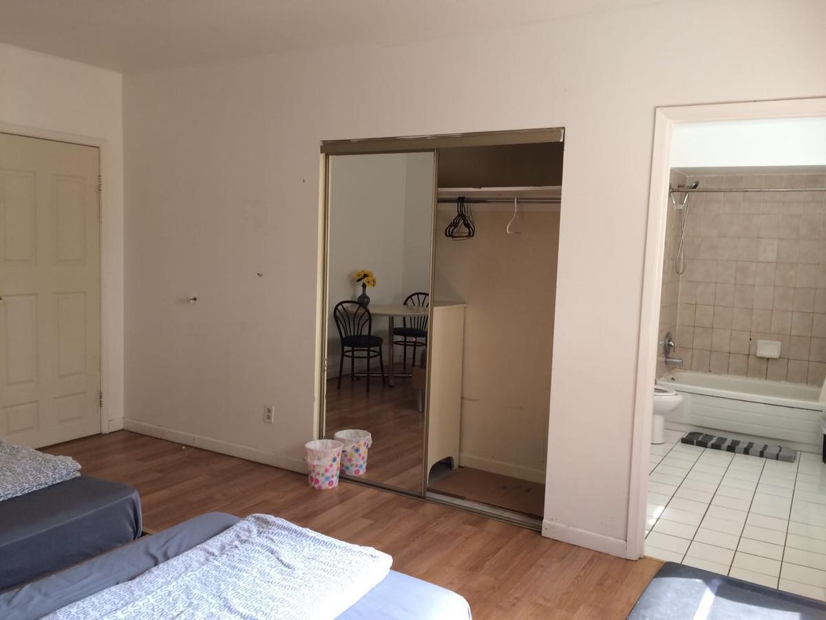 Toronto Chinatown Inn Εξωτερικό φωτογραφία